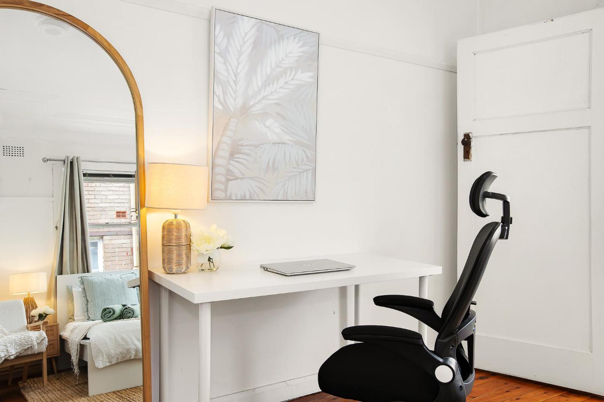 Manly Getaway - Perfect Location, Stylish - Mins Walk To Manly & Wharf - Perfect For Families, Couples & Business Travellers *